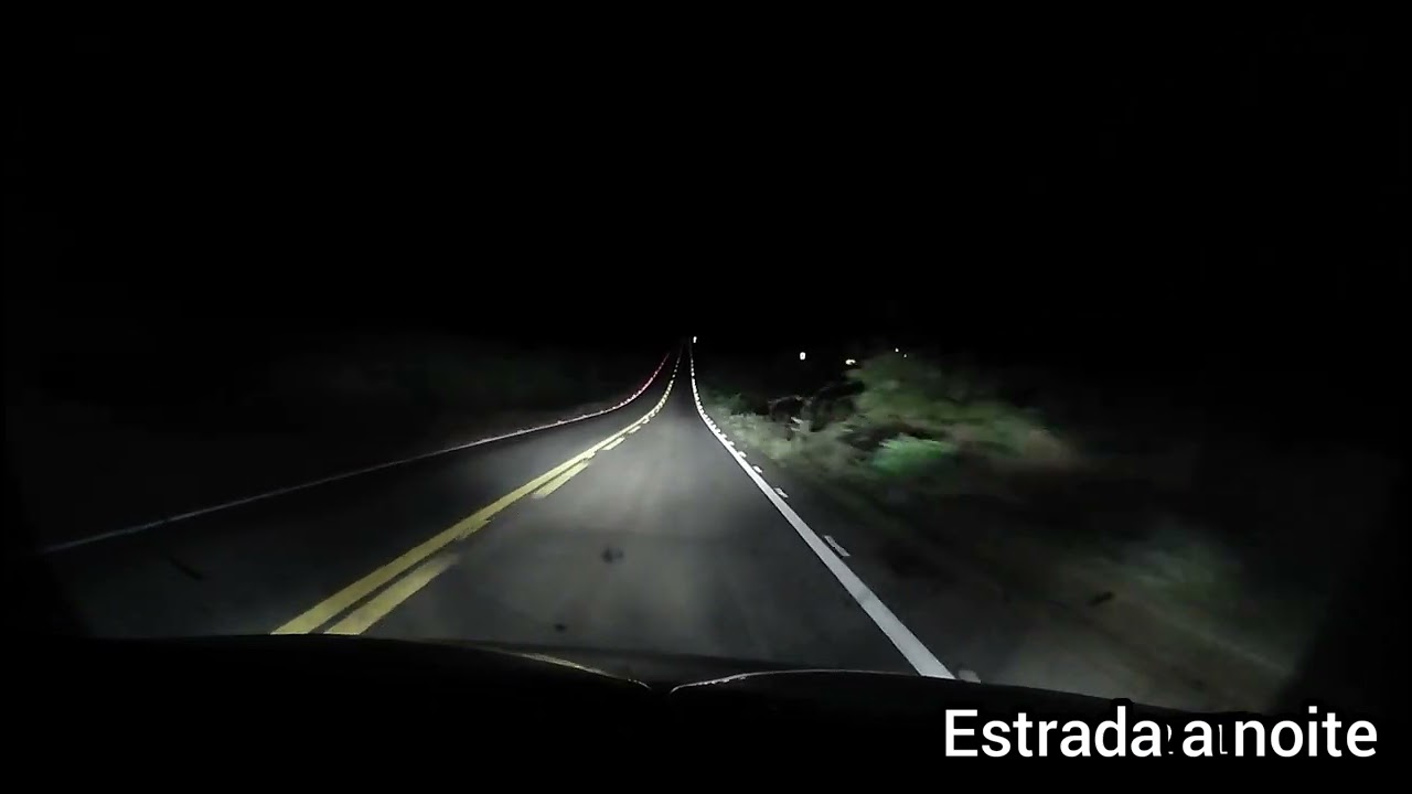 Dirigir de madrugada triplica o risco de acidentes em rodovias, alerta estudo 