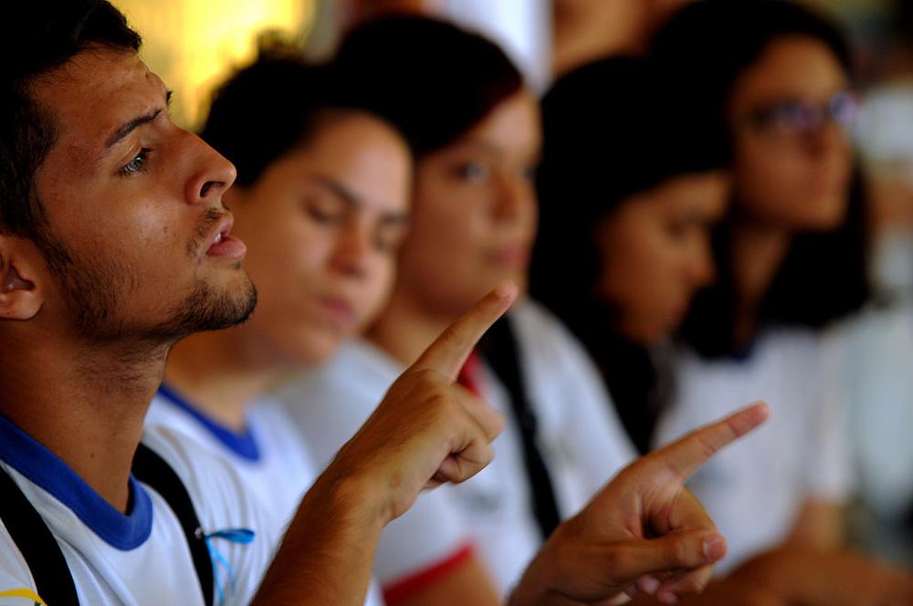 Cérebro de pessoas surdas transforma o silêncio em visão= Publicação: Human Brain Mapping